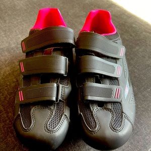 Cycling shoes